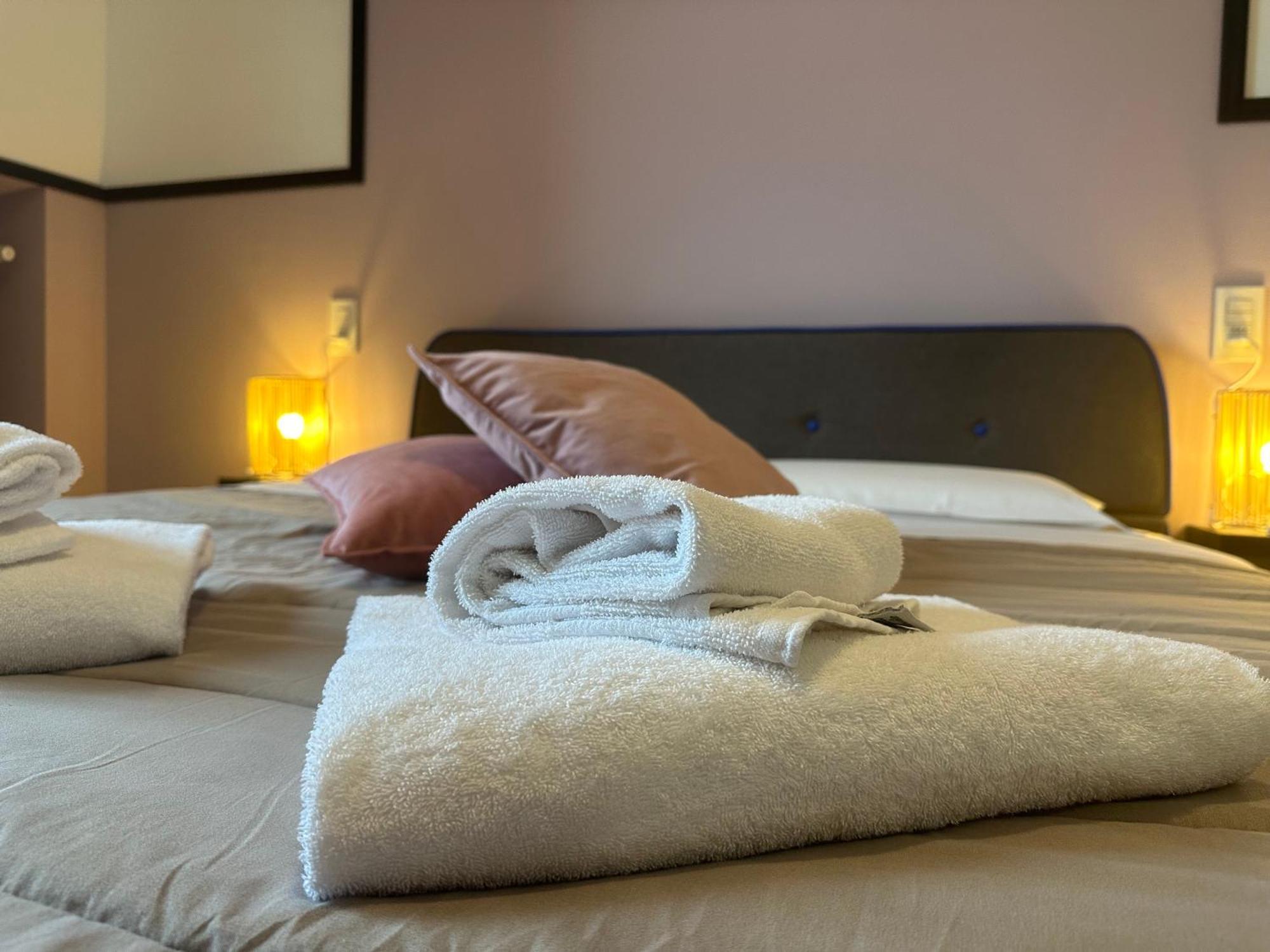 Feel - Bellavista Suites Bergamo Eksteriør bilde